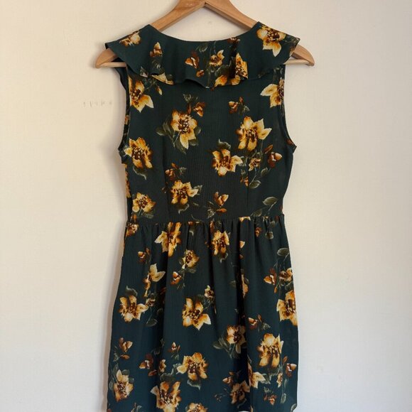 Modcloth | Sweet Wanderer Green Floral Criss Cross Front Ruffle Dress Size S - Picture 6 of 8